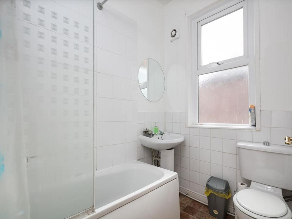 Apartament Short Term Shared R&R In Chorlton Manchester Zewnętrze zdjęcie